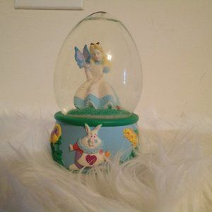 Alice in Wonderland Snow Globe